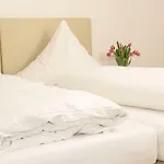 بيت ضيافة Schoenblick Garni 3*