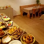 Schoenblick Garni بيت ضيافة 3*