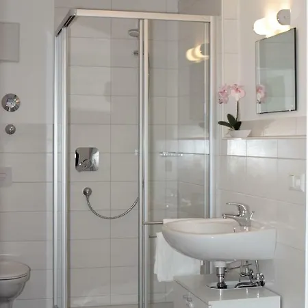 Affittacamere Schoenblick Garni 3*