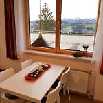 Schoenblick Garni